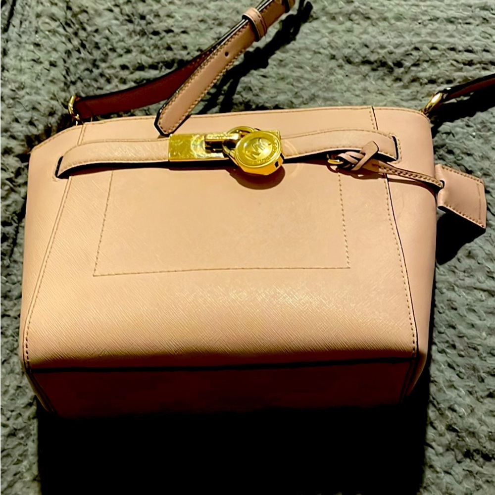 Michale kors crossbody